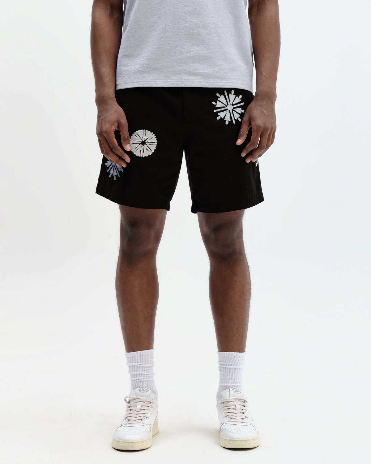 Kurt - Black Round Applique Cotton Shorts