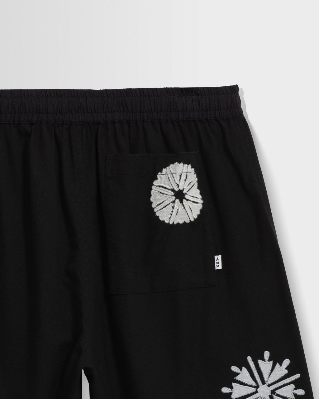 Kurt - Black Round Applique Cotton Shorts