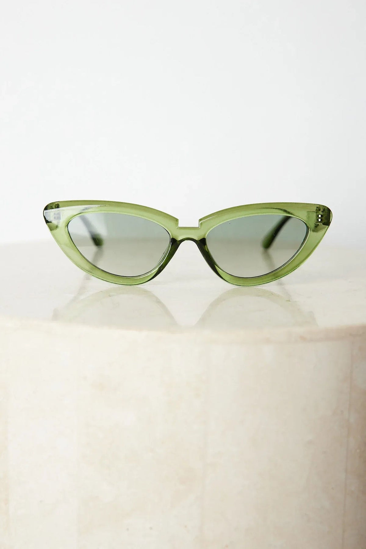 Finlay Green Sunglasses | Women's Coloured Frame Sunglasses