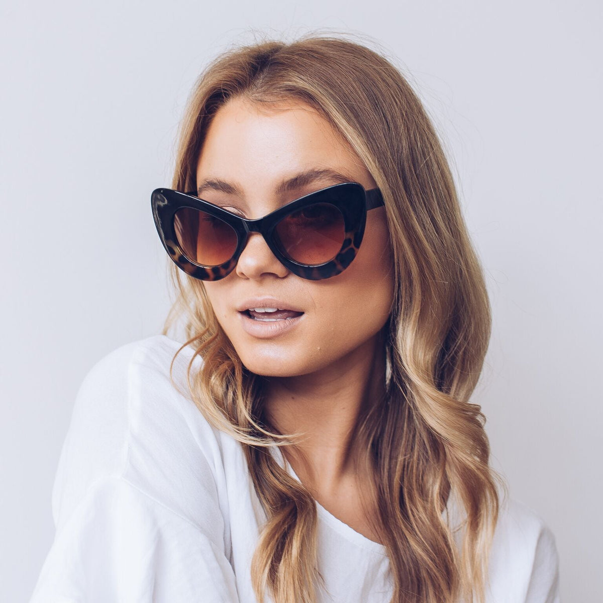 Berlin Tortoise Sunglasses | Women's Gradient Lens Sunglasses
