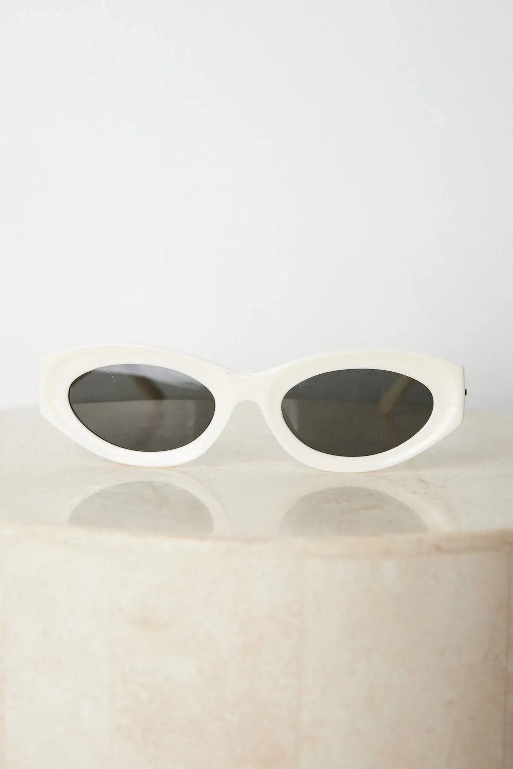Arlo Beige Sunglasses | Women's Oversized Sunglasses