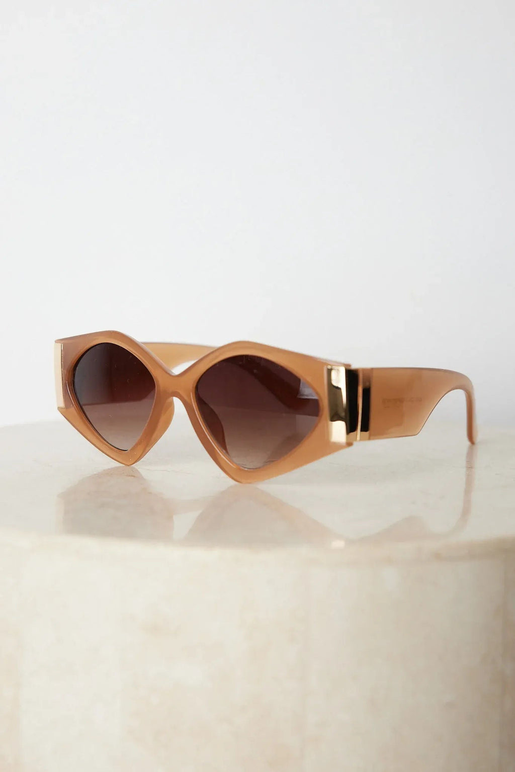 Alyssa Tan Sunglasses | Women's Cat Eye Sunglasses