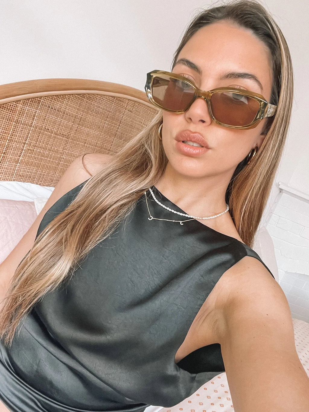 Annabelle Olive Sunglasses | Women's Rectangular Sunglasses