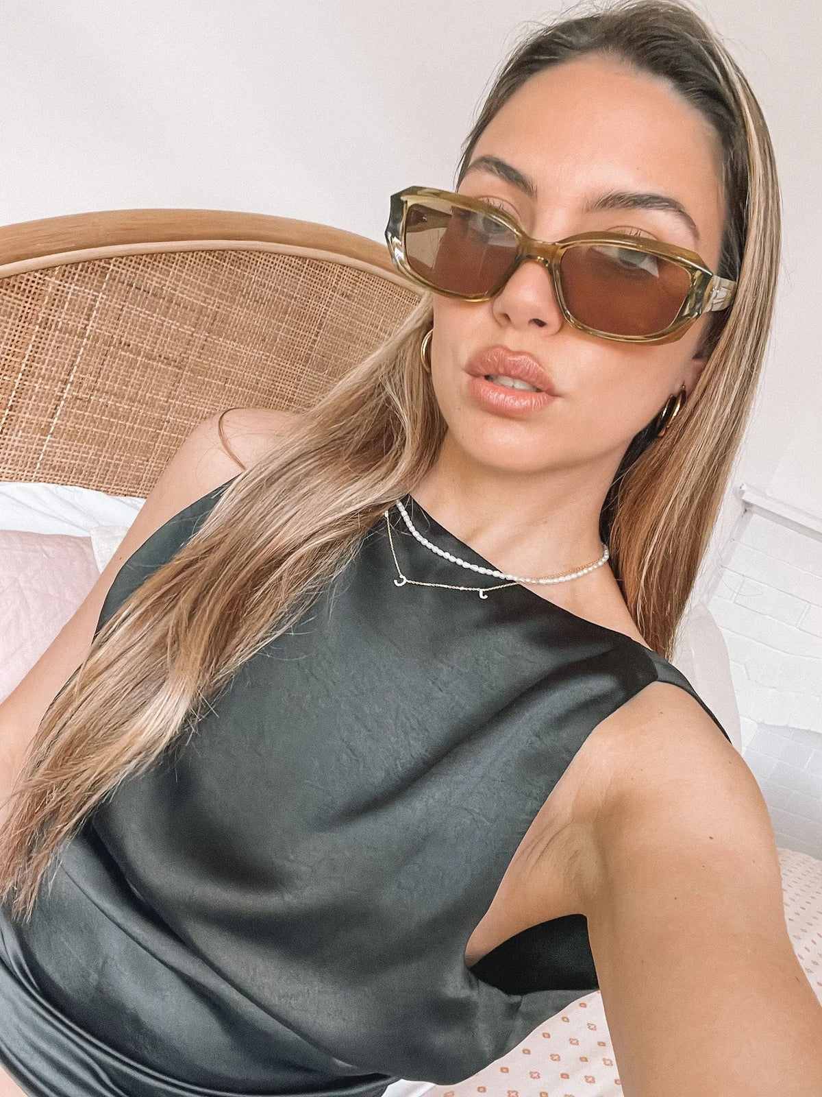 Annabelle Olive Sunglasses | Women's Rectangular Sunglasses