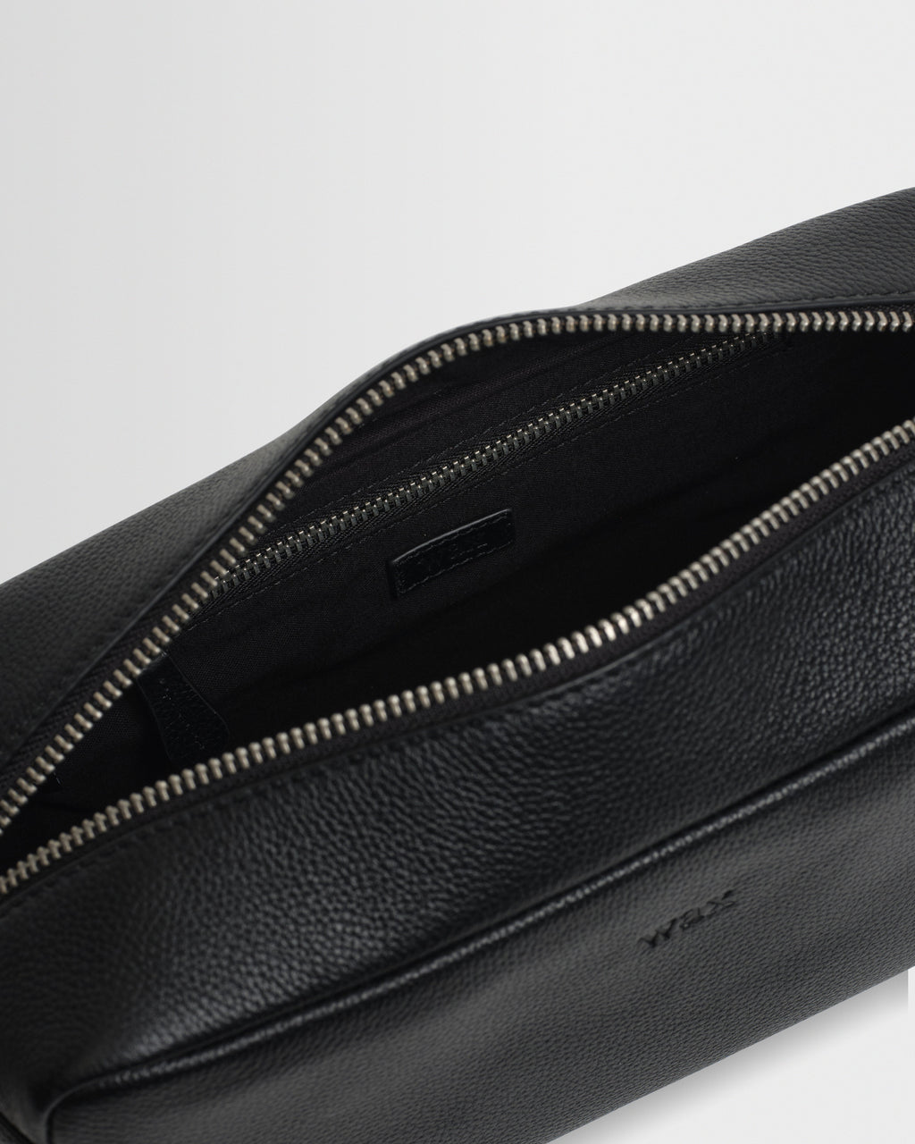 Wells - Black Grain Leather Wash Bag
