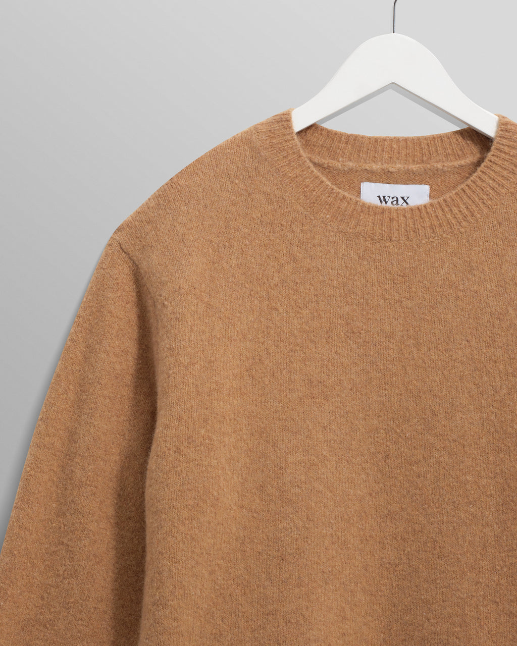 Wilde - Camel Fluffy Wool Crewneck