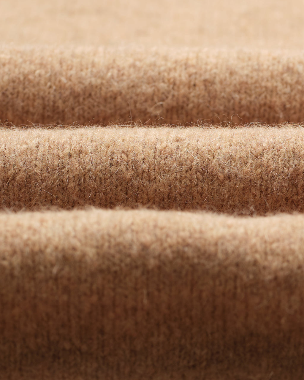 Wilde - Camel Fluffy Wool Crewneck