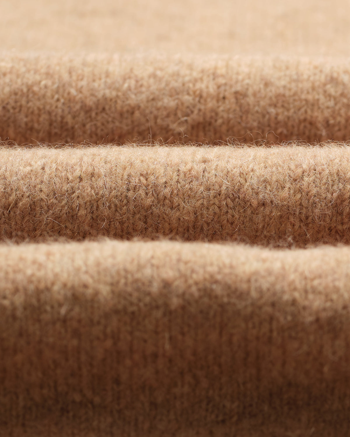 Wilde - Camel Fluffy Wool Crewneck