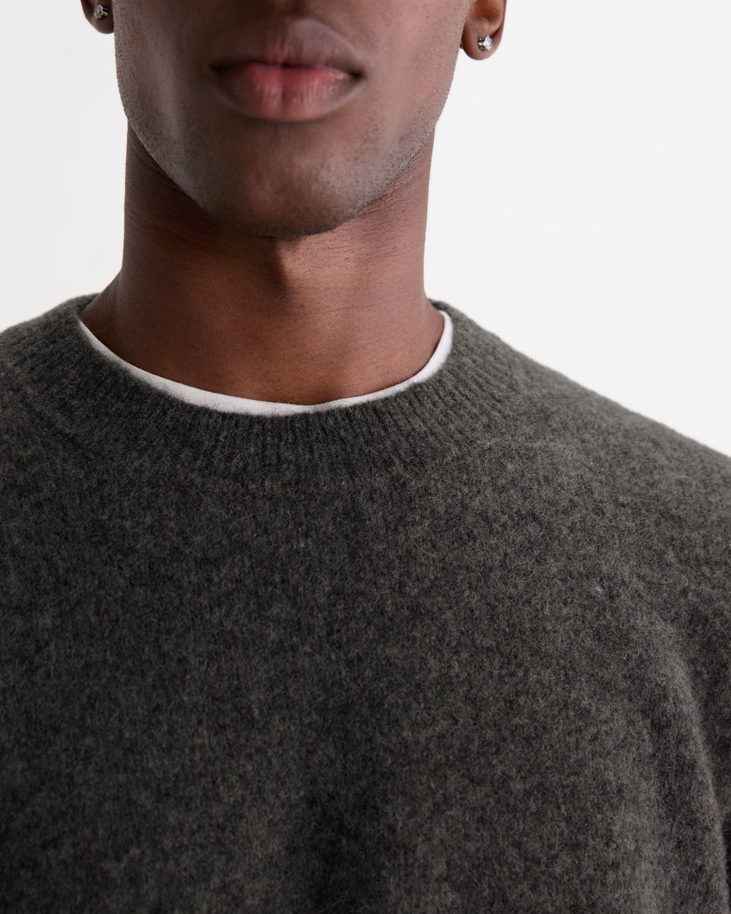 Wilde - Charcoal Fluffy Wool Crewneck