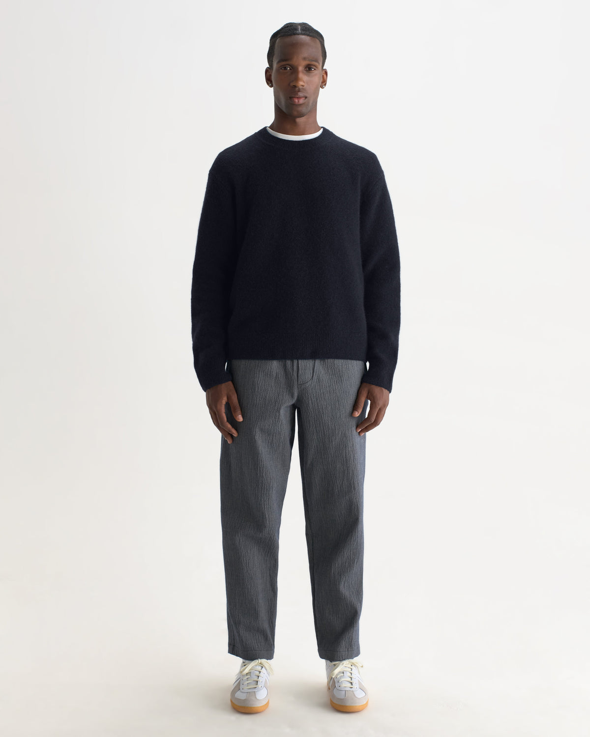Wilde - Navy Fluffy Wool Crewneck