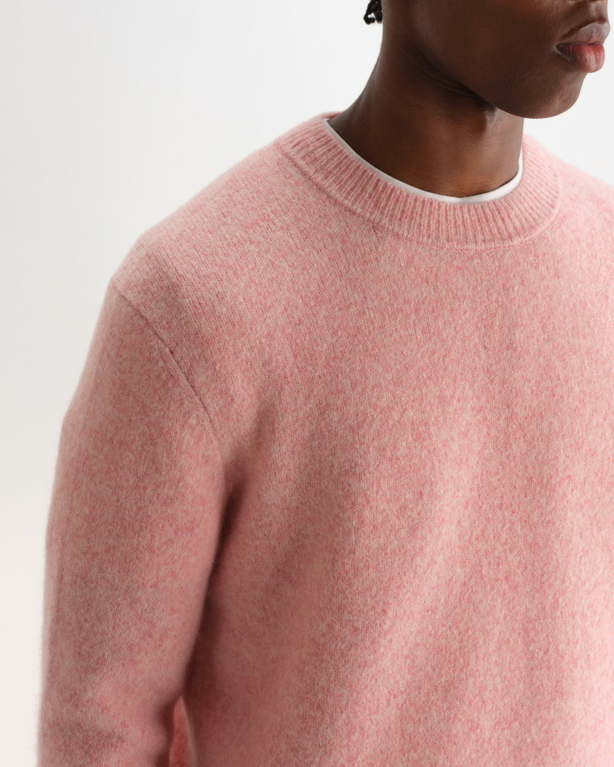 Wilde - Pale Pink Fluffy Wool Crewneck